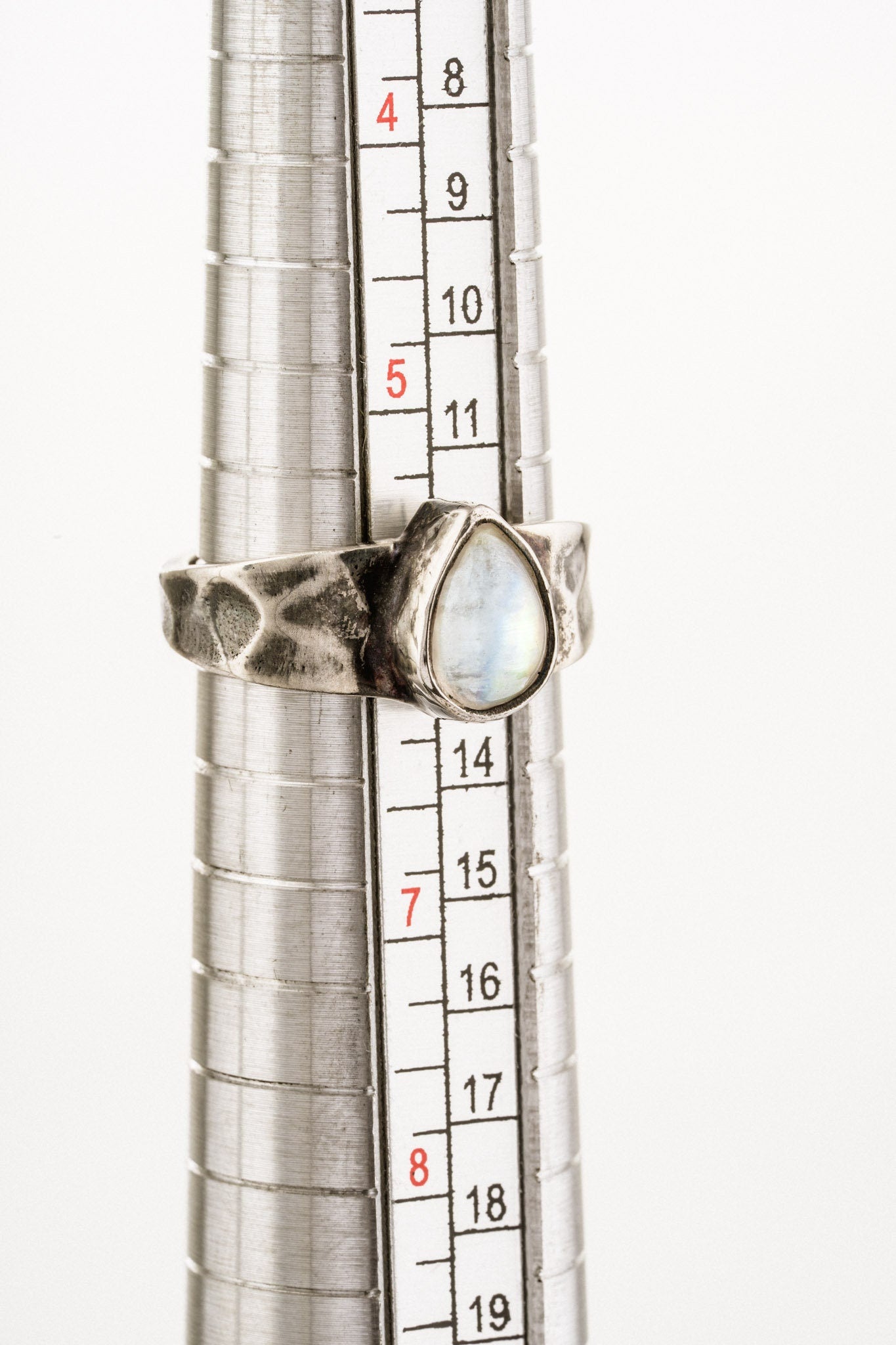 Beautiful Cats eye Moonstone - Solid 925 Sterling Silver Ring - Hammer Textured & Oxidised No.2