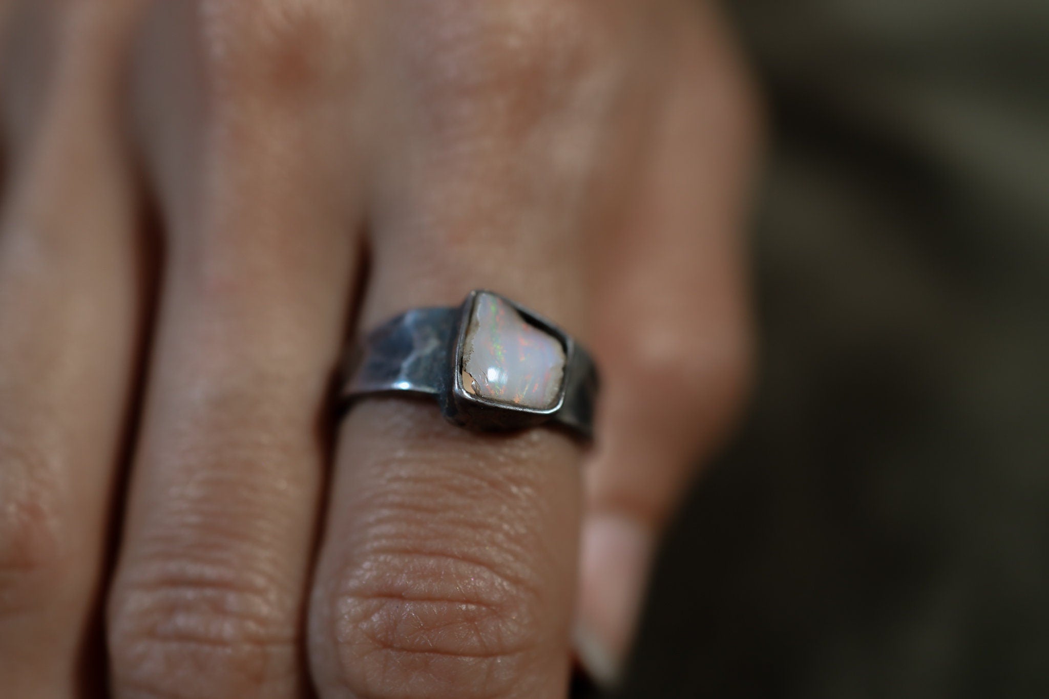 Solid White Sparkling Precious Lightening Ridge Opal - Solid 925 Sterling Silver - Hammer Textured & Oxidised Setting - Crystal Ring - No/15