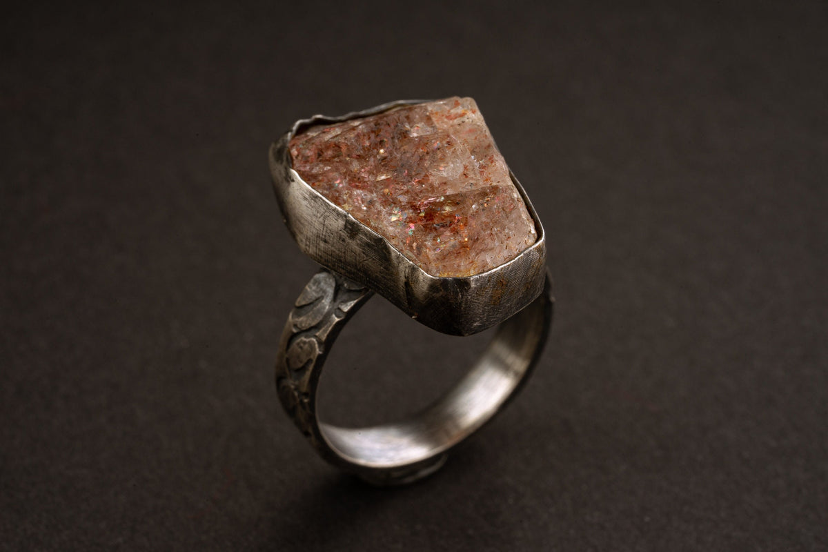 Raw Sunstone Ring - 925 Sterling Silver - Chucky & Solid oxidised and textured -Size 5 US