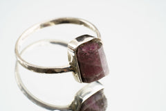 Pink gem Tourmaline Rubellite - Stack Crystal Ring - Size 6 3/4 US - 925 Sterling Silver - Thin Band Hammer Textured