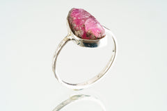 Pink gem Tourmaline Rubellite - Stack Crystal Ring - Size 6 1/4 US - 925 Sterling Silver - Thin Band Hammer Textured