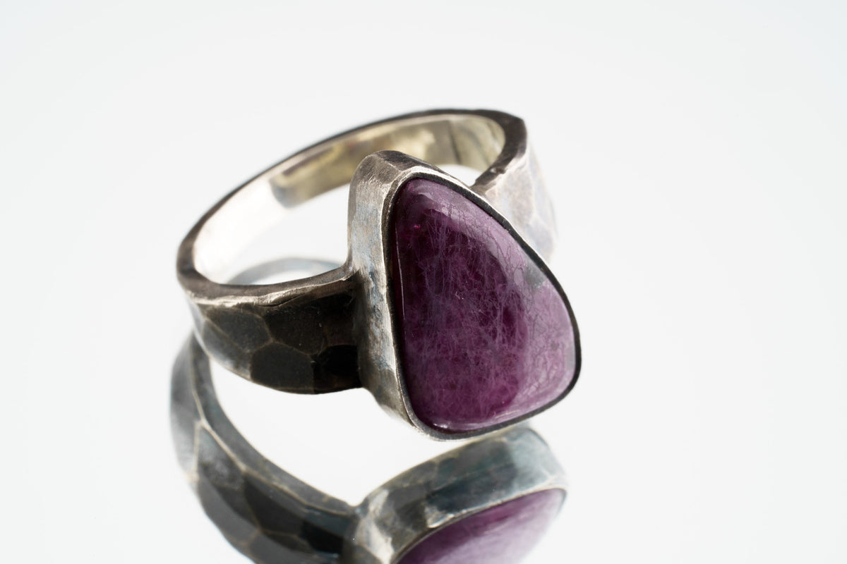 Men's / Unisex Large Crystal Ring - AAA Grade gem Sugilite Cabochon - Size 8 1/2 US - 925 Sterling Silver - Hammer Textured & Oxidised