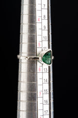 Gemmy Australian Fossicked rough Emerald - Stack Crystal Ring - Size 5 1/2 US - 925 Sterling Silver - Thin Band Hammer Textured