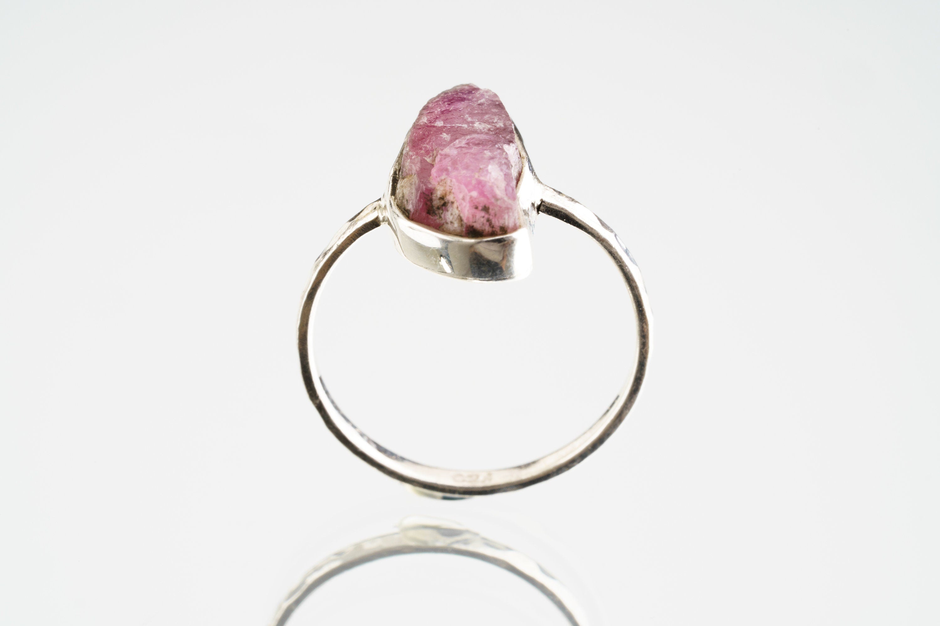 Pink gem Tourmaline Rubellite - Stack Crystal Ring - Size 6 1/4 US - 925 Sterling Silver - Thin Band Hammer Textured