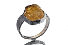 Raw Facet Grade Citrine Quartz Chunk Men's/Unisex Ring Size 13.5 US, 925 Sterling Silver Oxidised & Hammered Ring Band, Bold Crystal Jewelry