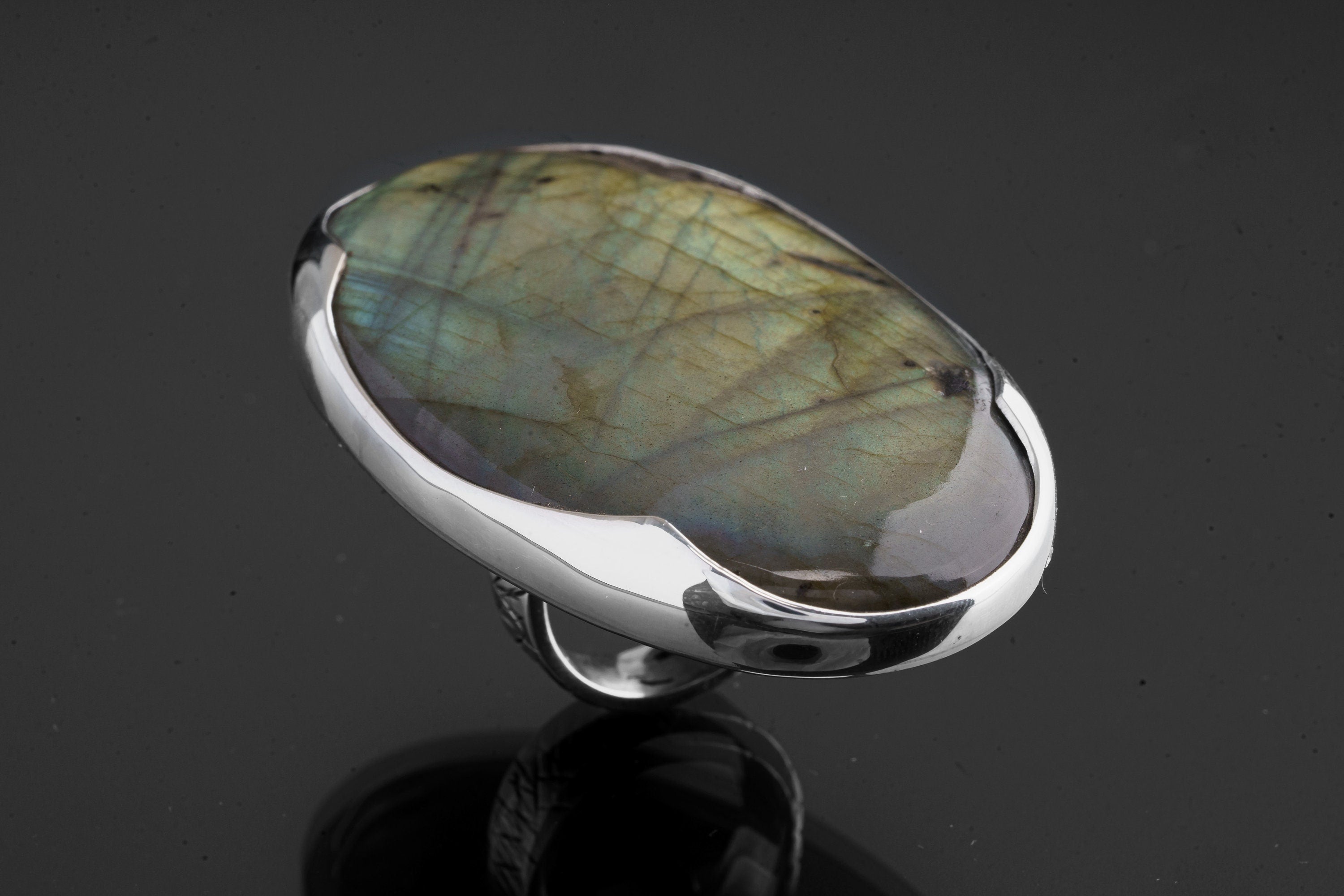 Big AAA Golden Labradorite Oval - 925 Sterling Silver - Heavy Set Adjustable Textured Ring - Size 5-10 US