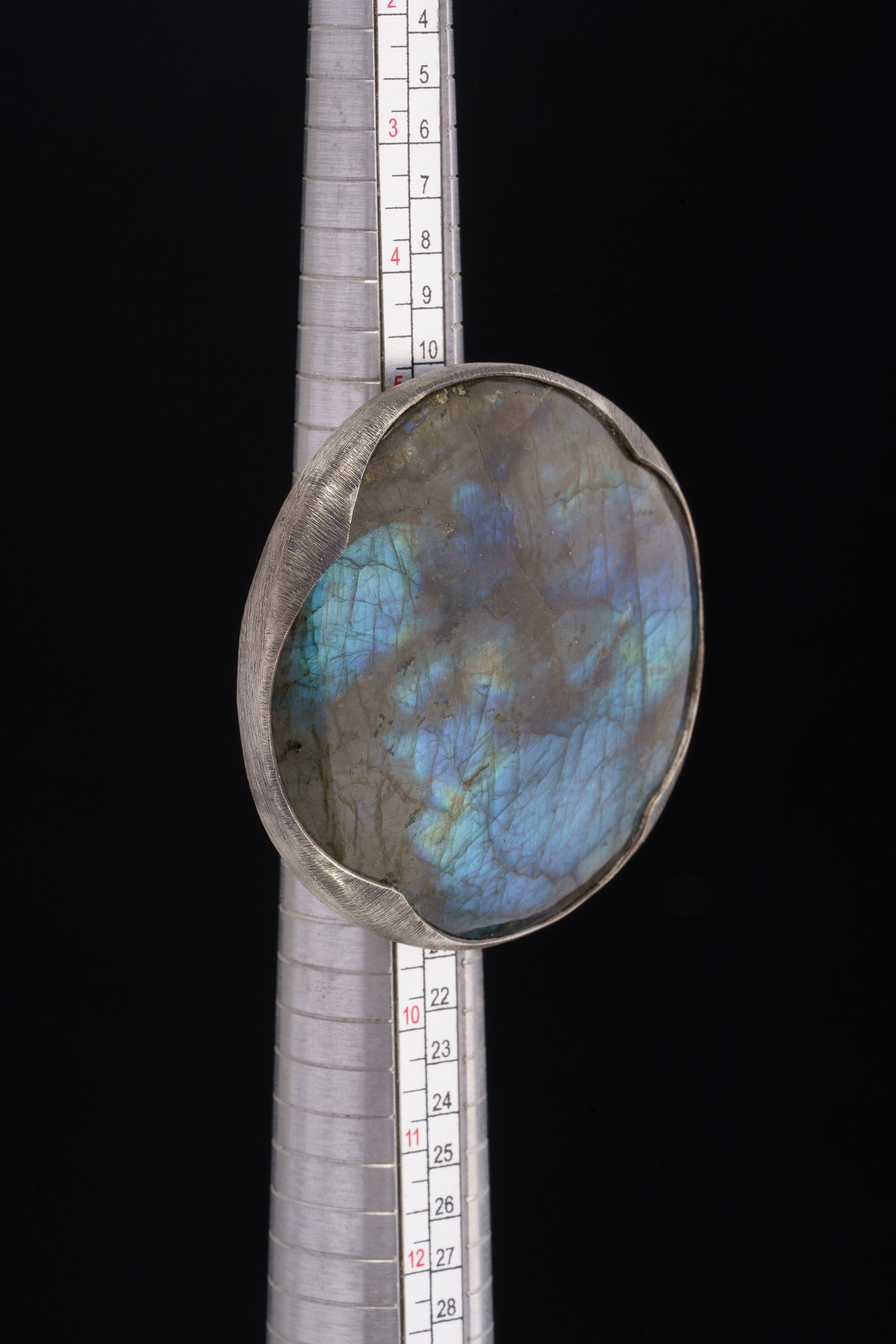 Big AAA Rainbow Blue Labradorite Oval - Brushed & Oxidised - 925 Sterling Silver - Heavy Set Adjustable Textured Ring - Size 5-10 US