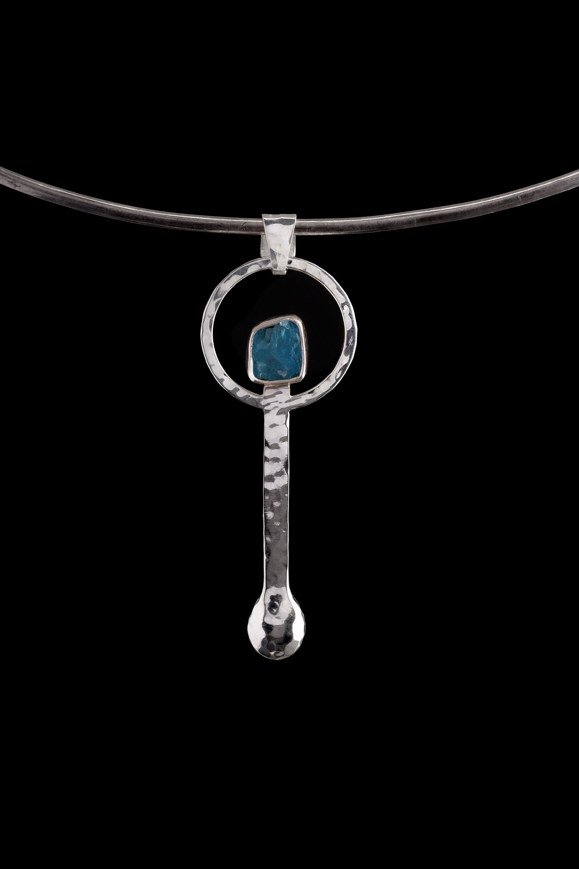 Raw Blue Gem Apatite - Spice / Ceremonial Spoon - 925 Cast Silver - Unique Hammer Textured - Crystal Pendant Necklace -