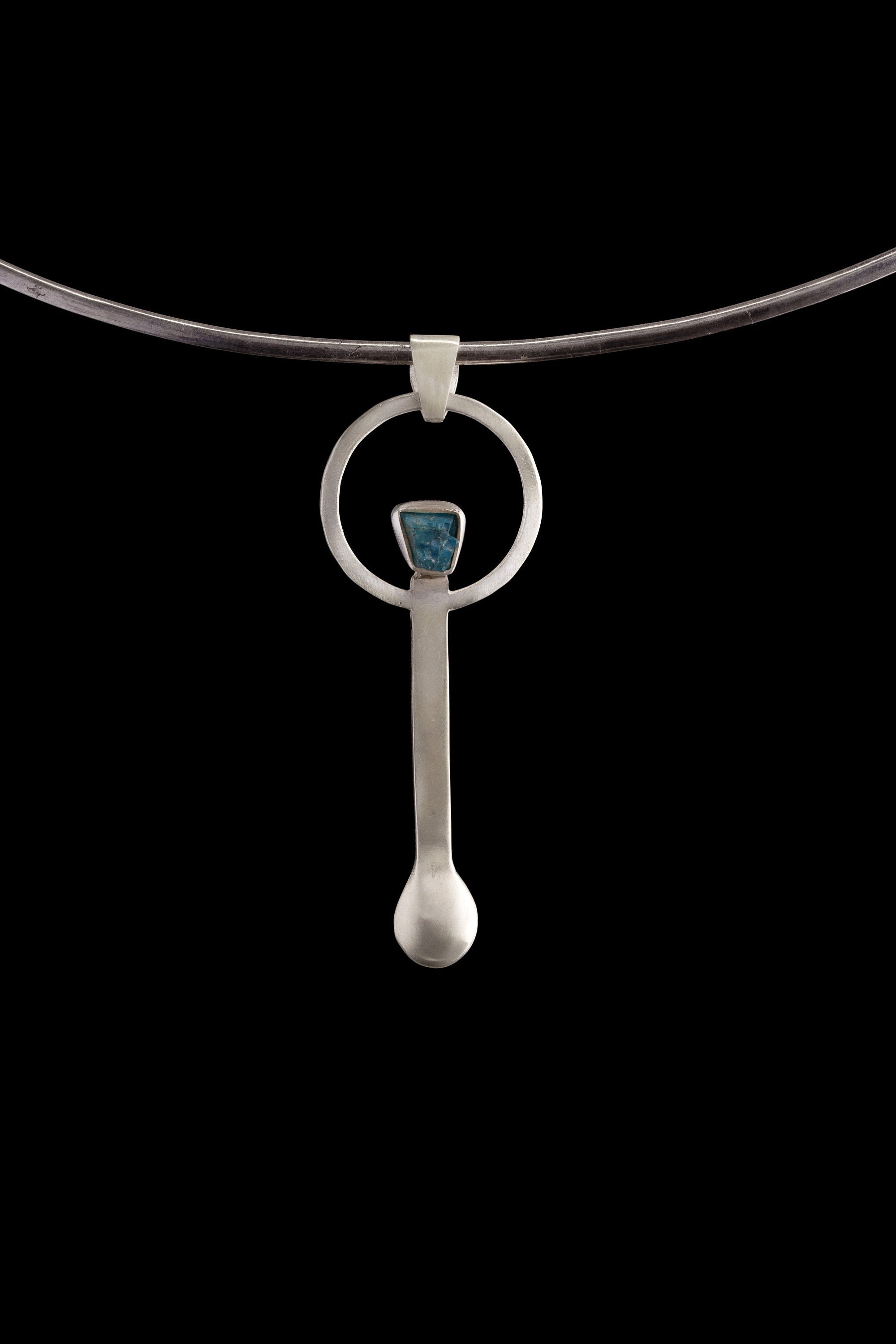 Raw Blue Gem Apatite - Spice / Ceremonial Spoon - 925 Cast Silver - Unique Hammer Textured - Crystal Pendant Necklace -