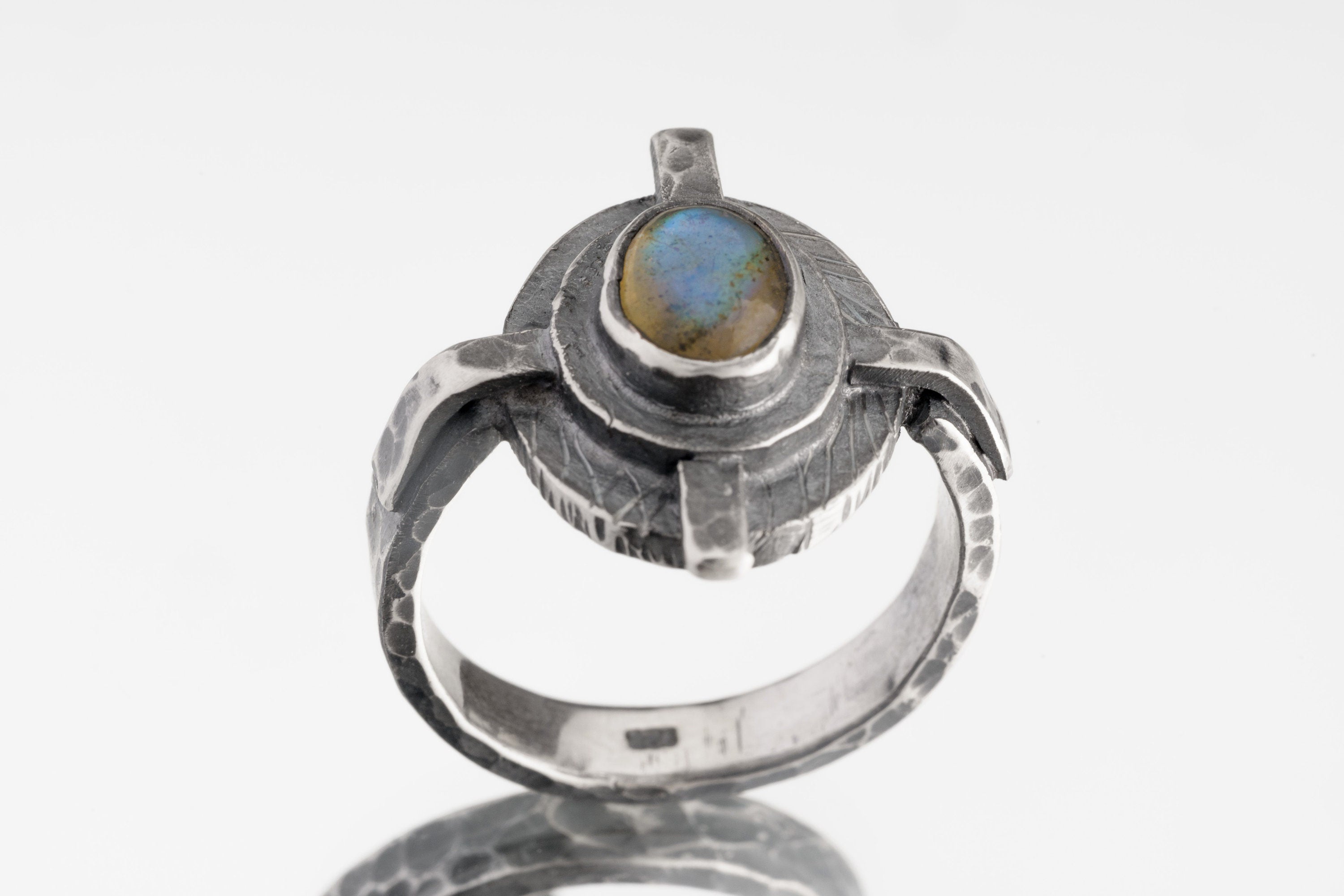 Made to order - Vibrant Rainbow Labradorite - Oxidised Rustick Boh Old World Feel - 925 Sterling Silver Nautical Cross design Textured Ring