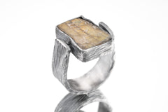 Raw Square Rainbow Labradorite - Rustic Comfortable Crystal Ring - Size 8 1/2 US - 925 Sterling Silver - Hammer Textured & Oxidised