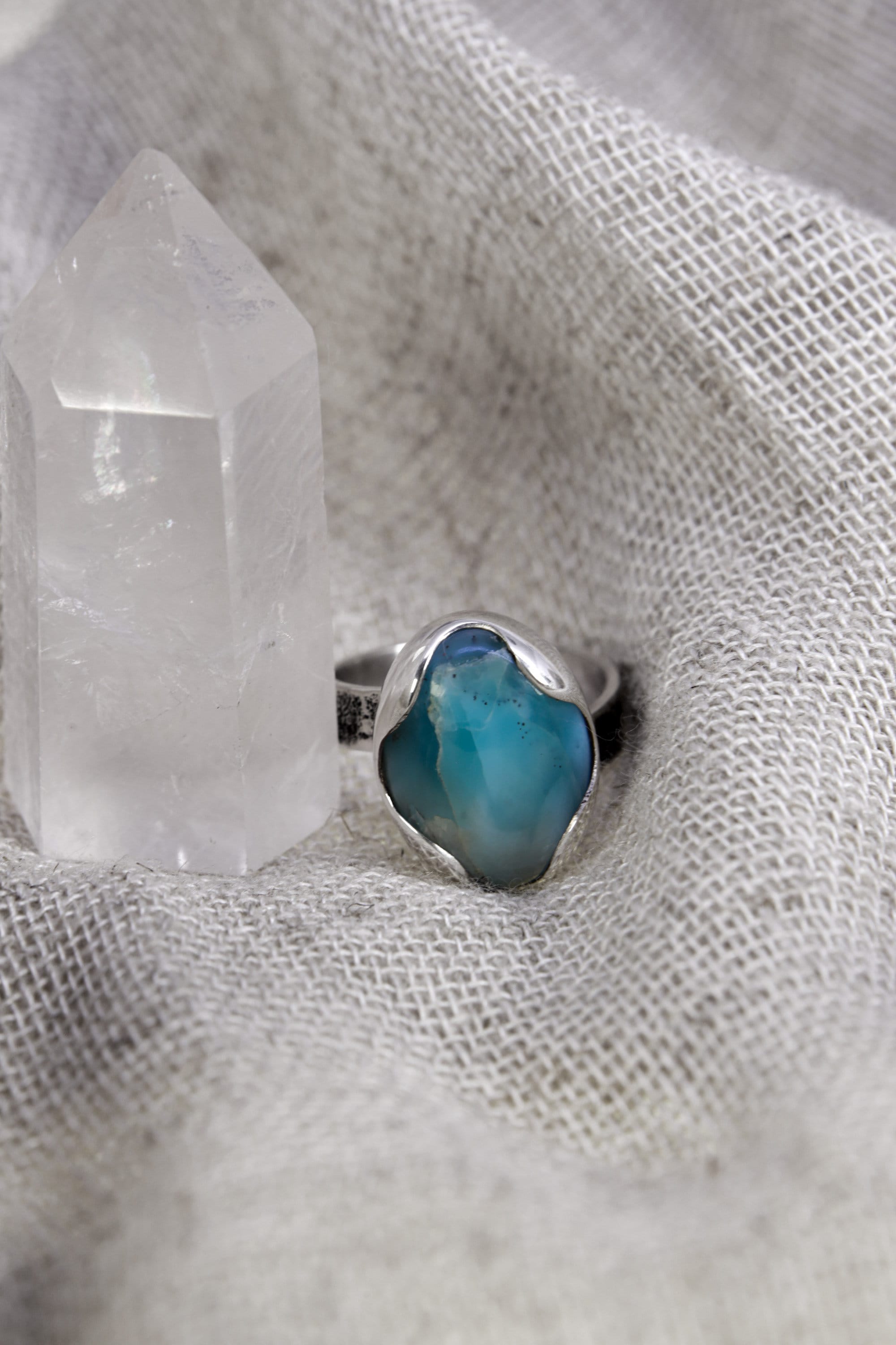 A Tribute to Oceanic Splendor: Adjustable Sterling Silver Ring with Oval Larimar - Unisex - Size 5-10 US - NO/02