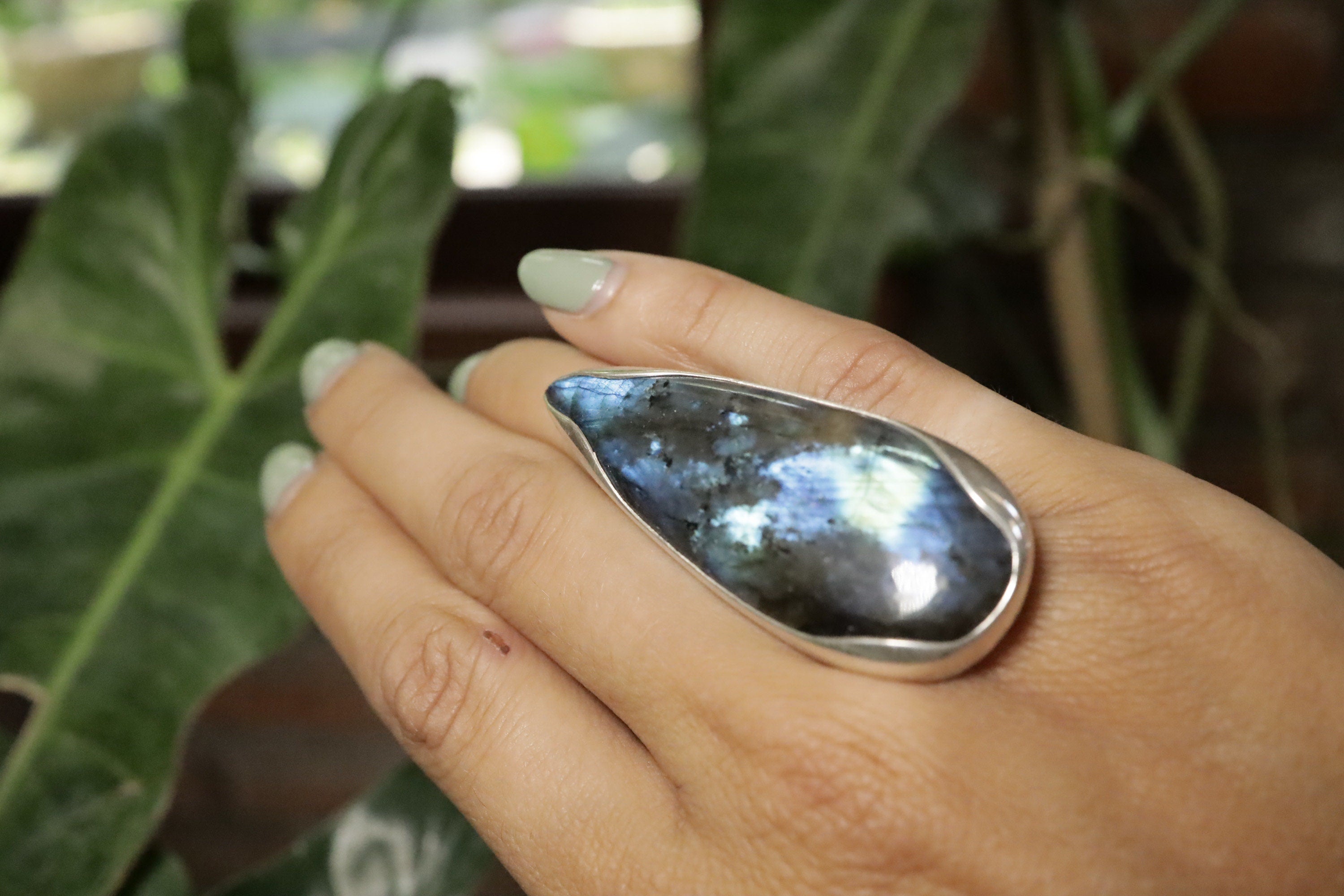 A Sturdy Embrace of Mystical Reflections: Adjustable Sterling Silver Ring with Teardrop Labradorite - Unisex - Size 5-10 US