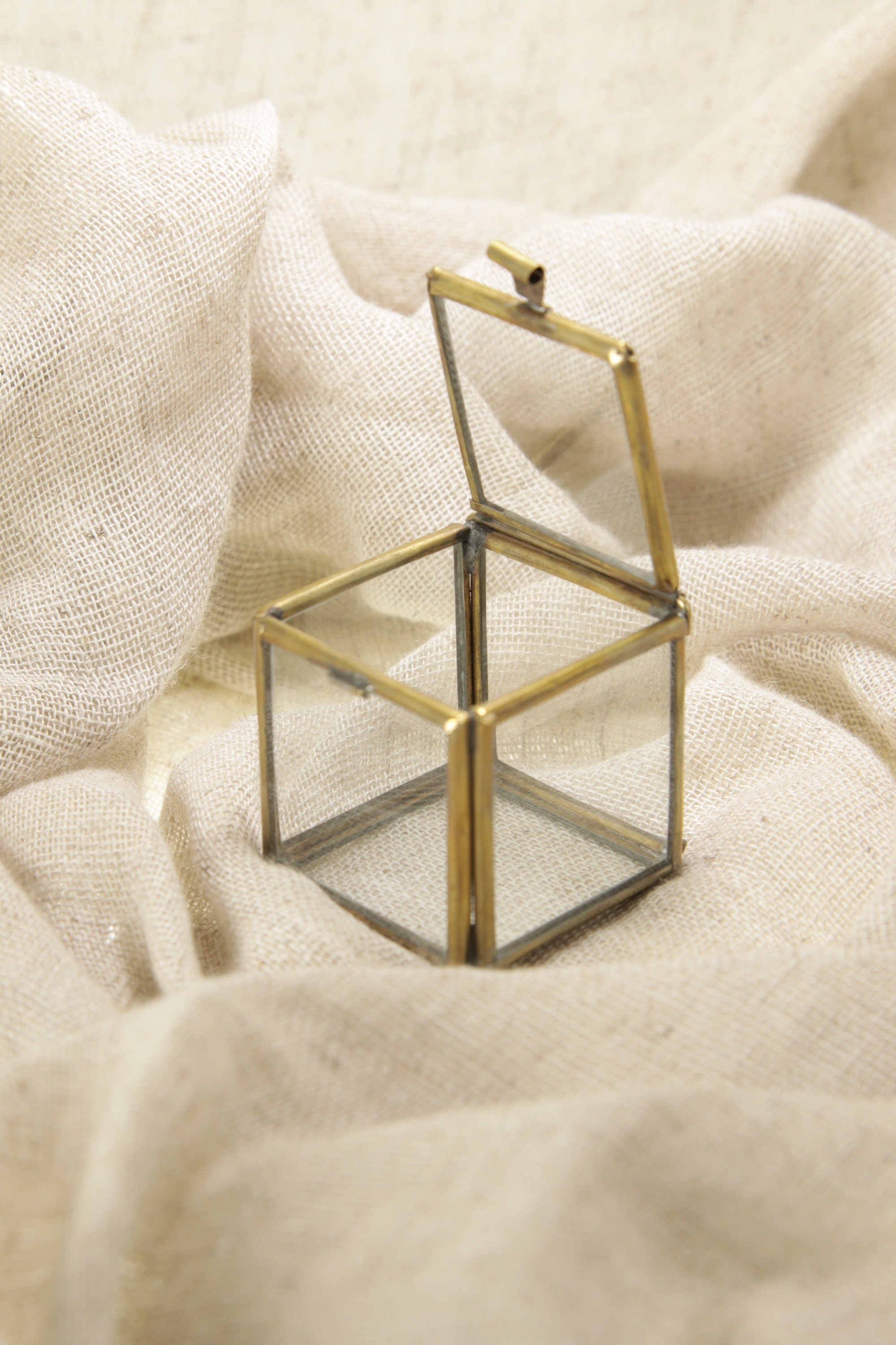 Compact Handcrafted Charm: Small Square Premium Gem Display Box with Gold-Toned Brass - Ideal for Elegant Jewelry Presentation