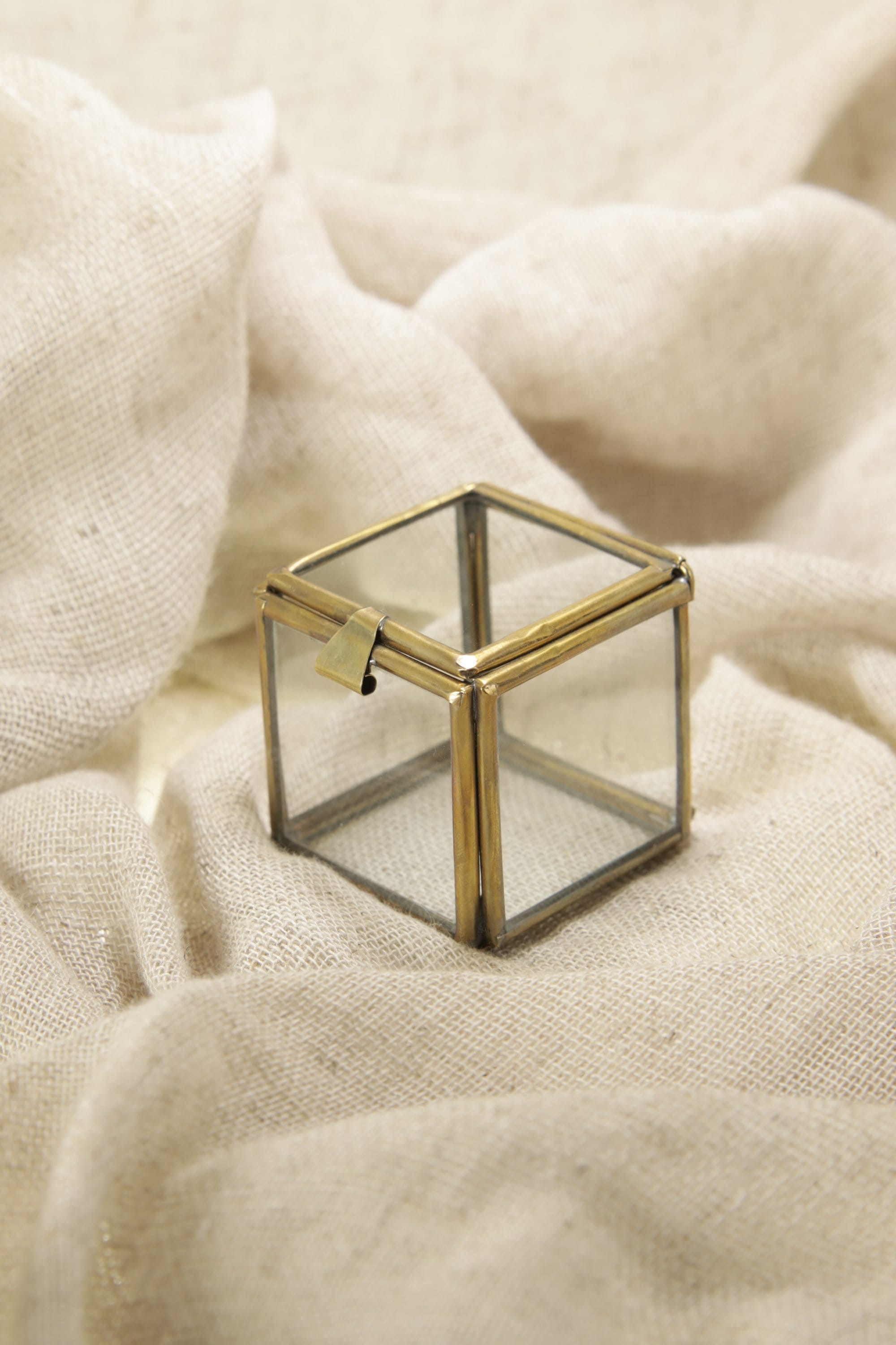 Compact Handcrafted Charm: Small Square Premium Gem Display Box with Gold-Toned Brass - Ideal for Elegant Jewelry Presentation