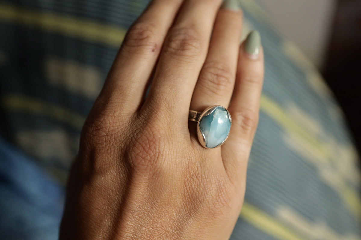 A Tribute to Oceanic Splendor: Adjustable Sterling Silver Ring with Oval Larimar - Unisex - Size 5-10 US - NO/02