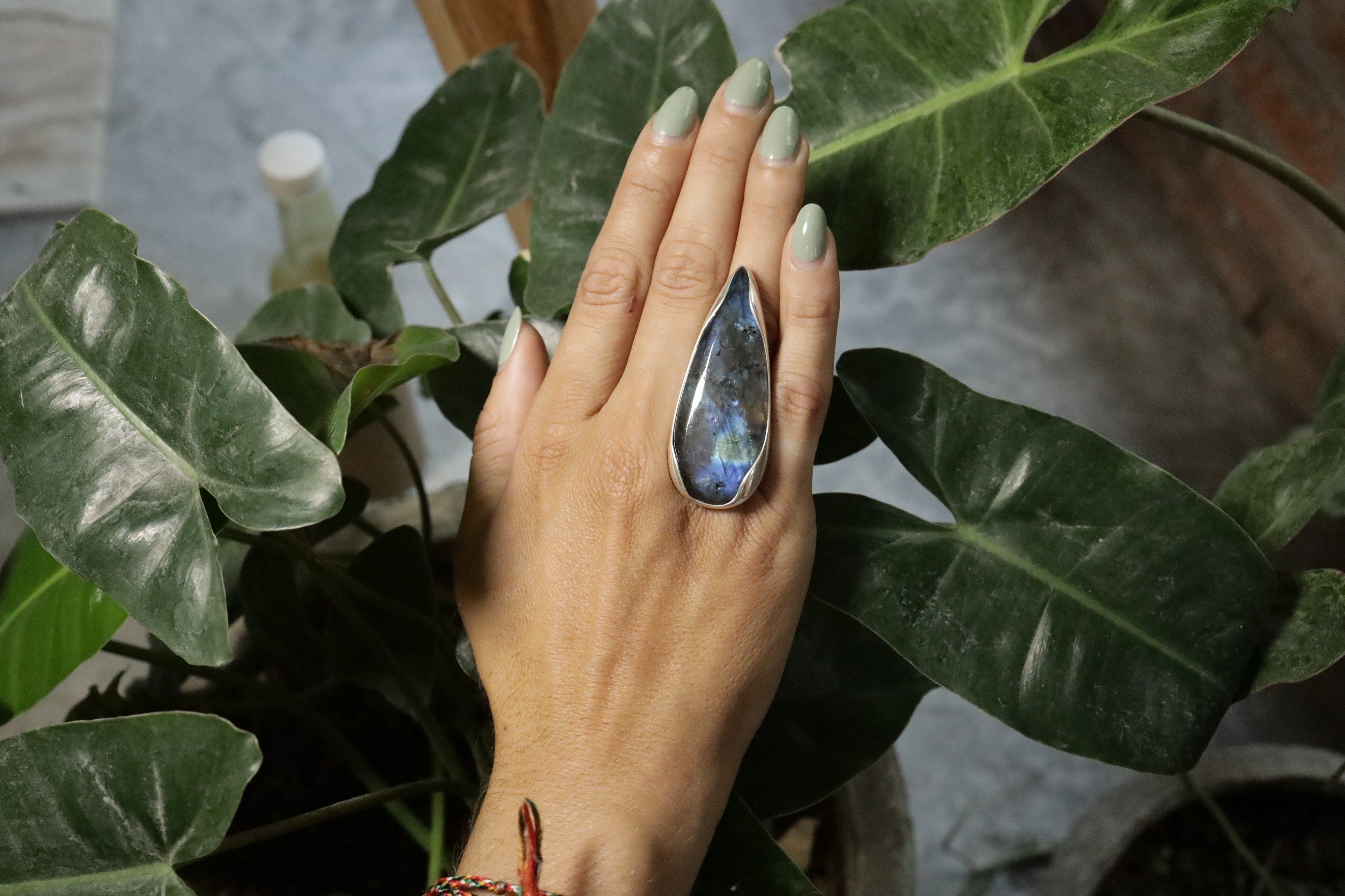 A Sturdy Embrace of Mystical Reflections: Adjustable Sterling Silver Ring with Teardrop Labradorite - Unisex - Size 5-10 US