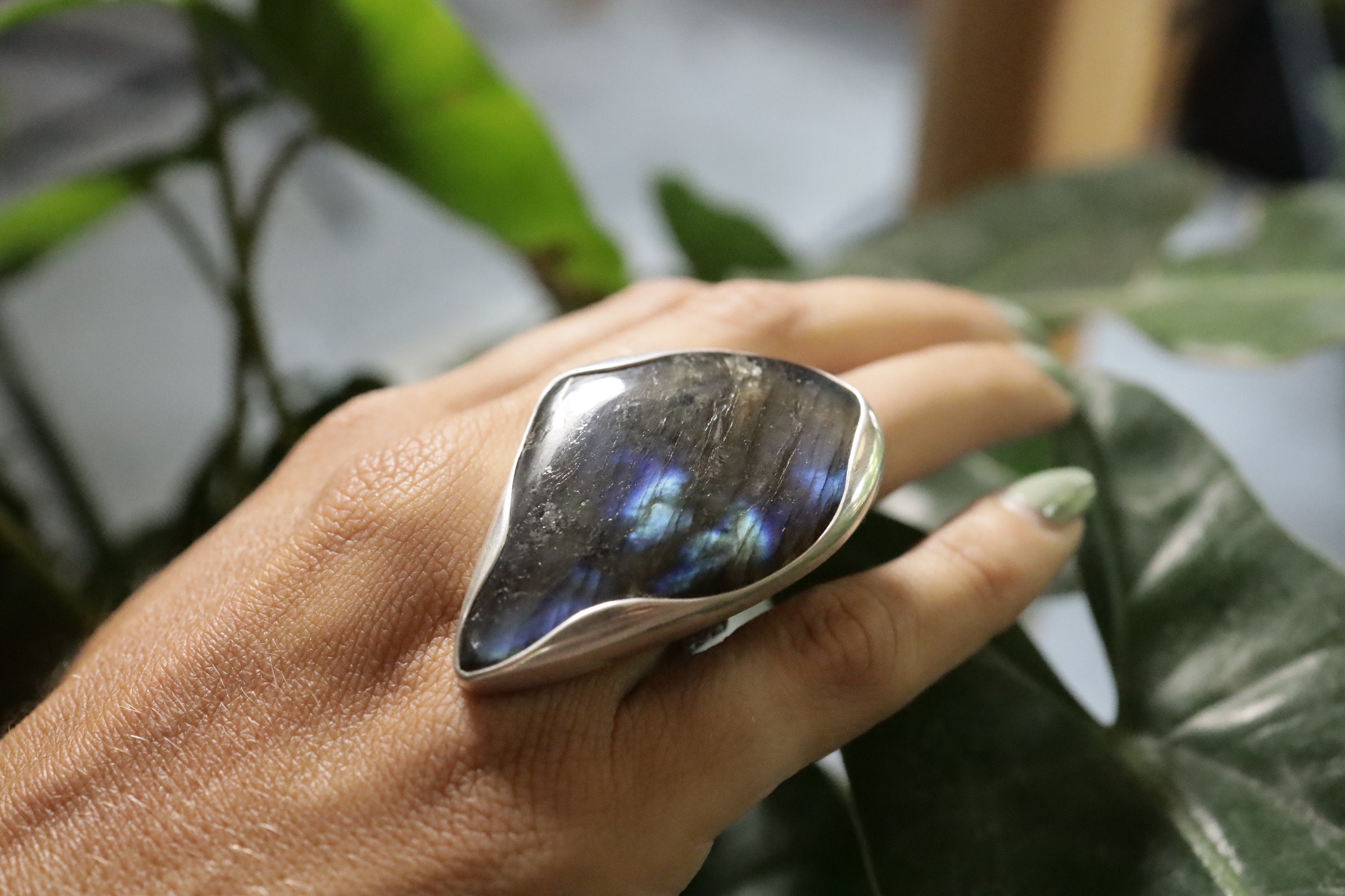 Sterling Silver Adjustable Ring Band, Large Tooth-Shaped Blue Labradorite, Size 5-12 US, Unisex, Spiritual Protection & Transformation