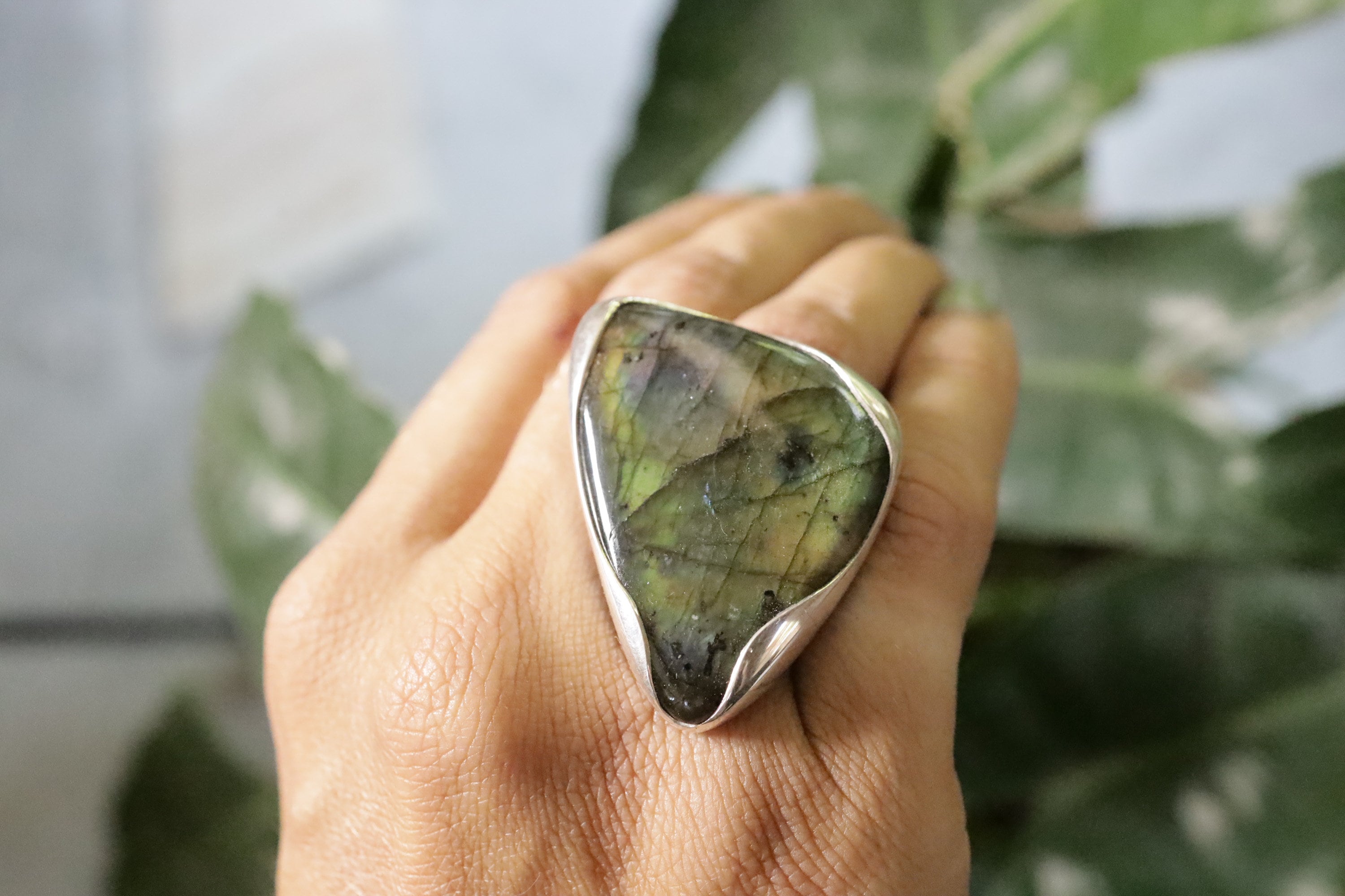 Mystic Triangle Labradorite: Adjustable Sterling Silver Ring with Triangular Labradorite - Unisex - Size 5-10 US - NO/01