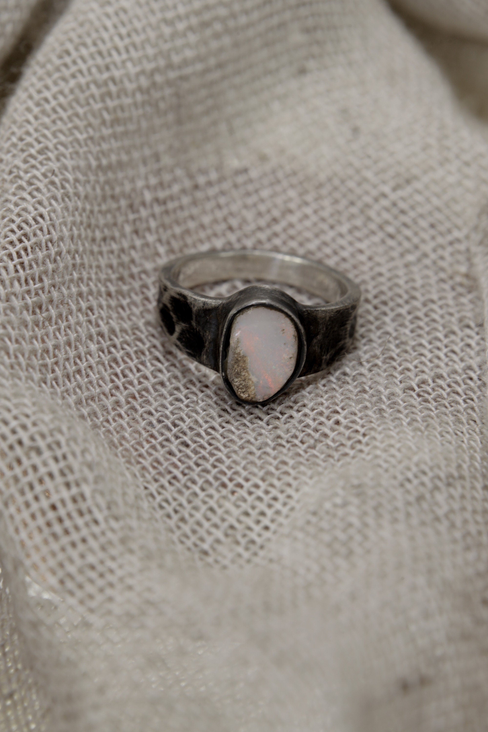 Sterling Silver Ring with Lightning Ridge Gem Opal - Textured & Oxidised - Size 6 - NO/02