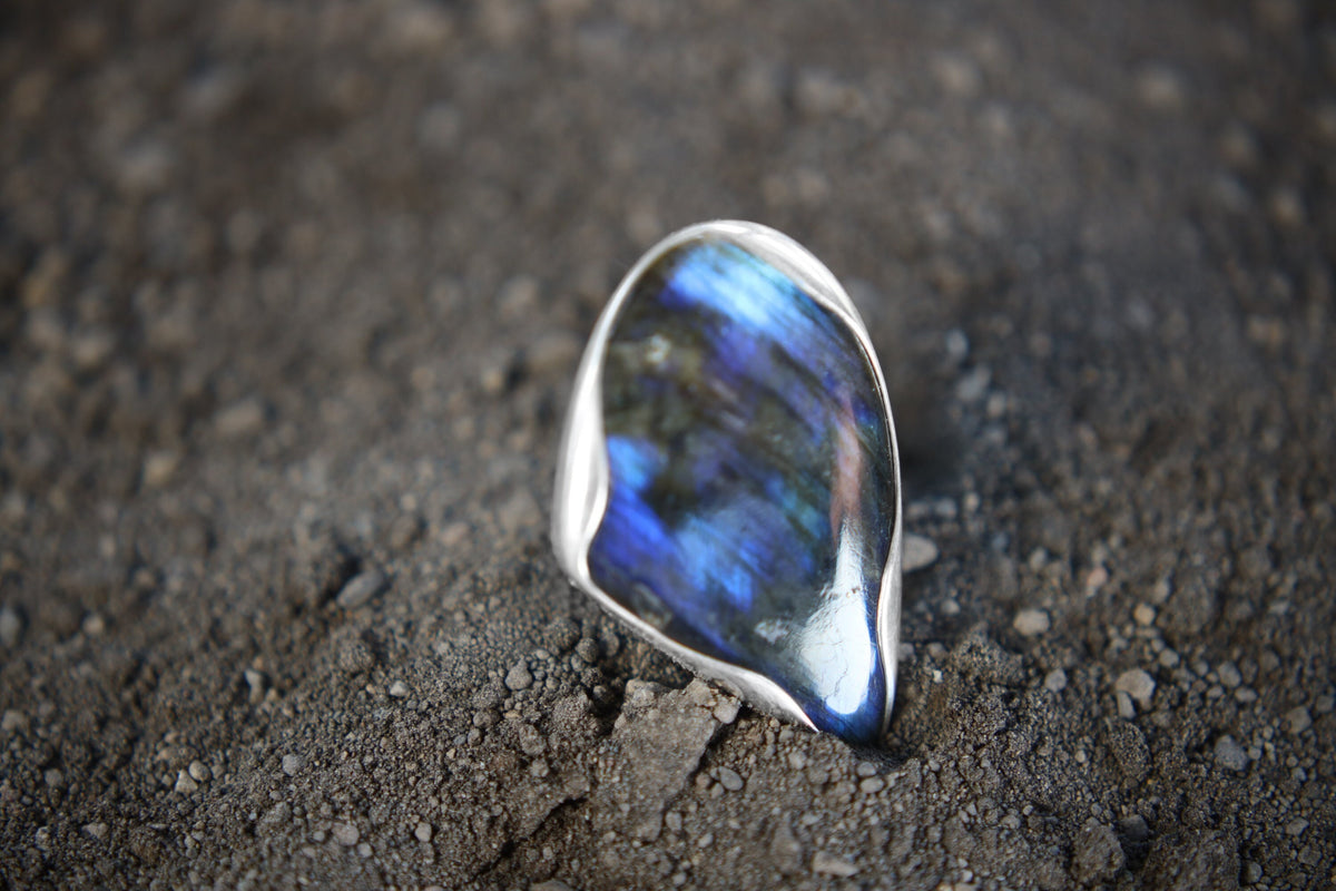 Sterling Silver Adjustable Ring Band, Large Tooth-Shaped Blue Labradorite, Size 5-12 US, Unisex, Spiritual Protection & Transformation