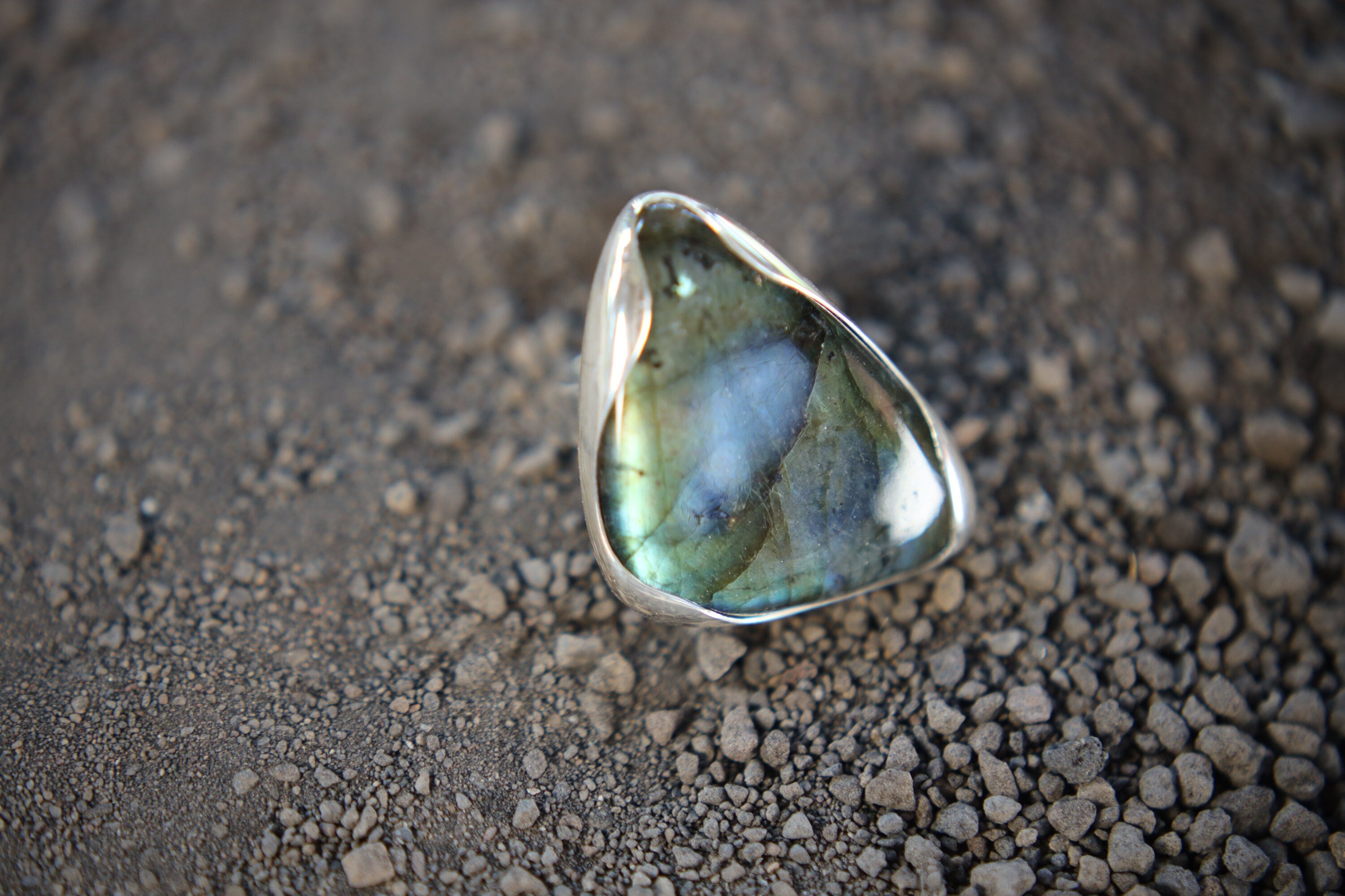 Mystic Triangle Labradorite: Adjustable Sterling Silver Ring with Triangular Labradorite - Unisex - Size 5-10 US - NO/01