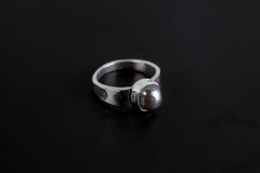 Tahitian Black Pearls with Rainbow Luster Ring - Hammered - 925 Sterling Silver Setting - Unisex - High Shine Polish - Promotes Inner Wisdom