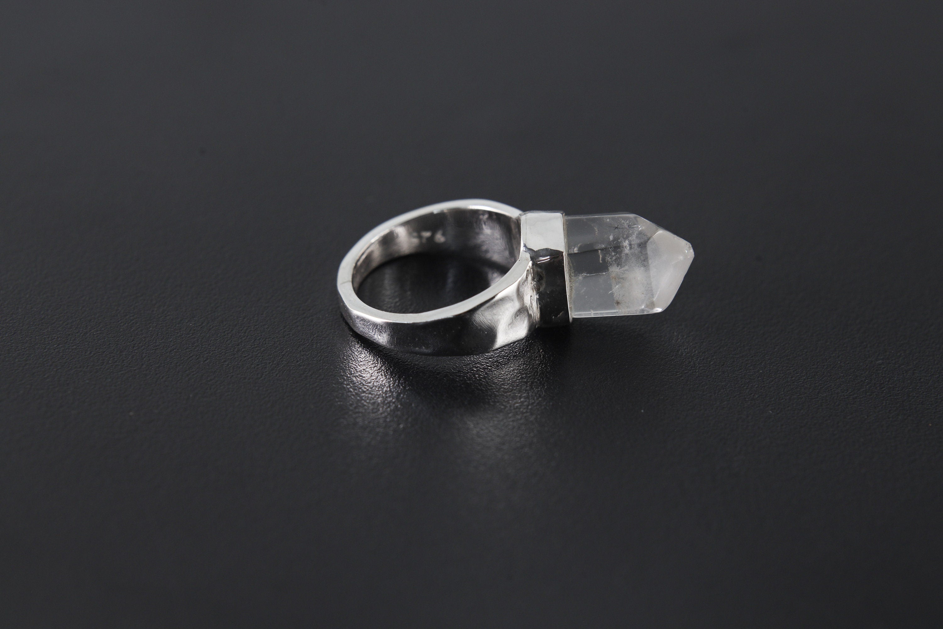 Extra Pointy Protective Cacoxenite Quartz Point Ring - Sterling Silver 925 - Hammered Ring Band - Polished Finish - Size 5 US - NO/05