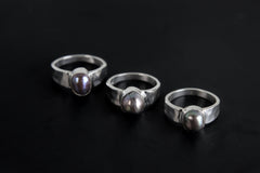 Tahitian Black Pearls with Rainbow Luster Ring - Hammered - 925 Sterling Silver Setting - Unisex - High Shine Polish - Promotes Inner Wisdom