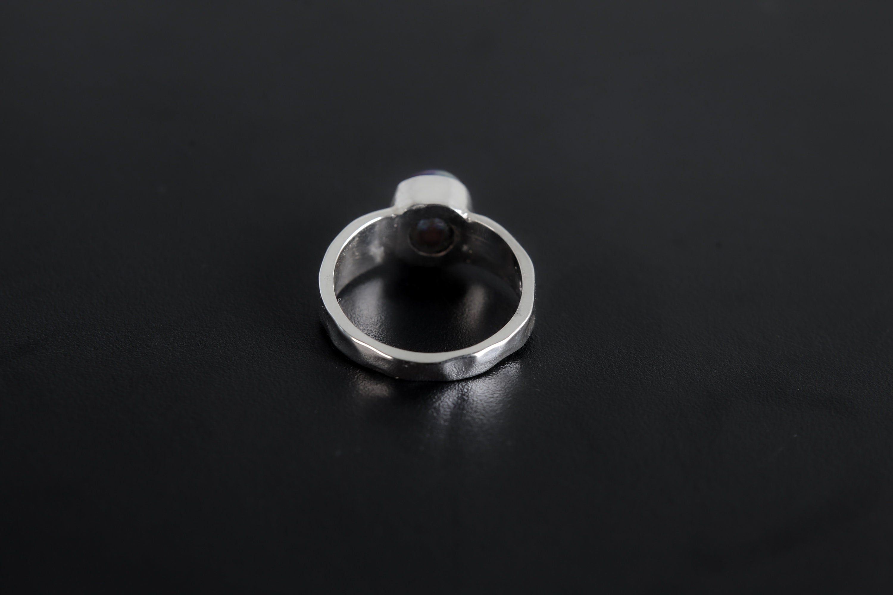 Tahitian Black Pearls with Rainbow Luster Ring - Hammered - 925 Sterling Silver Setting - Unisex - High Shine Polish - Promotes Inner Wisdom