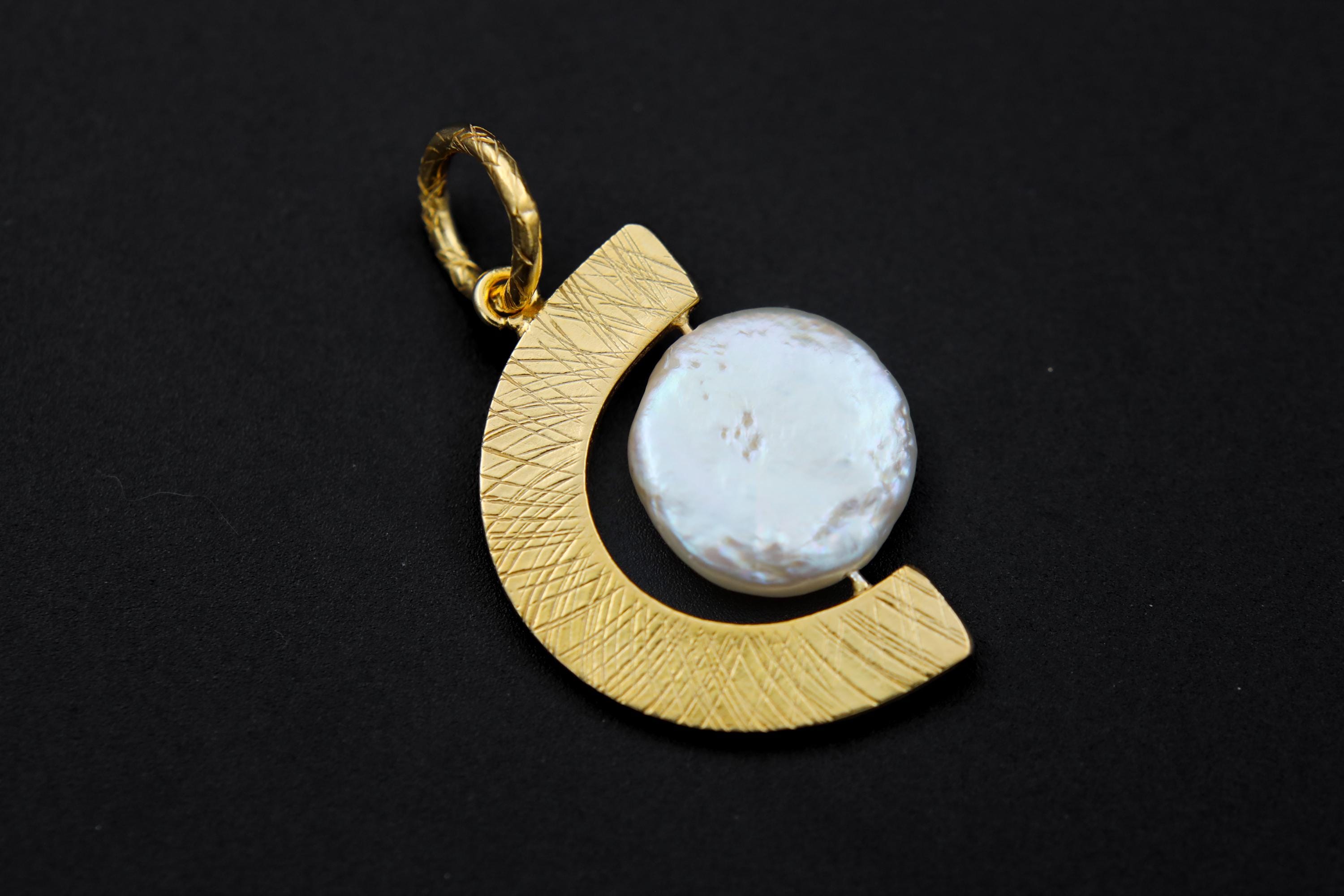 Circular Big Pearl Spinning Pendant Necklace, Sterling Silver, Textured, Crown Chakra, Cancer Zodiac, Wisdom & Purity, 18k Gold Plated