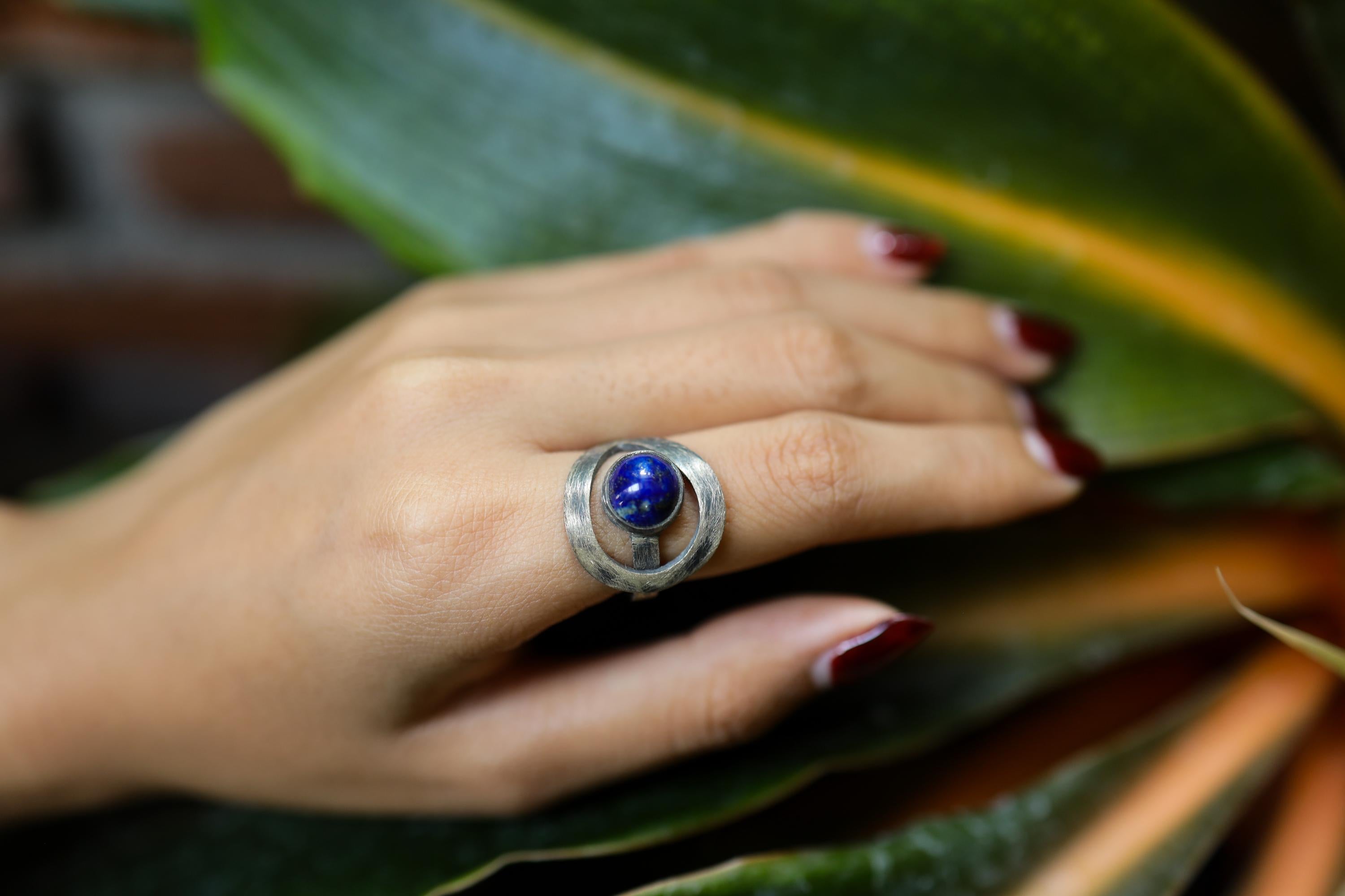 Round Lapis Lazuli - 925 Sterling Silver - Heavy Set Adjustable Loop Ring - Scratch Textured - Size 5-9 US - NO/21