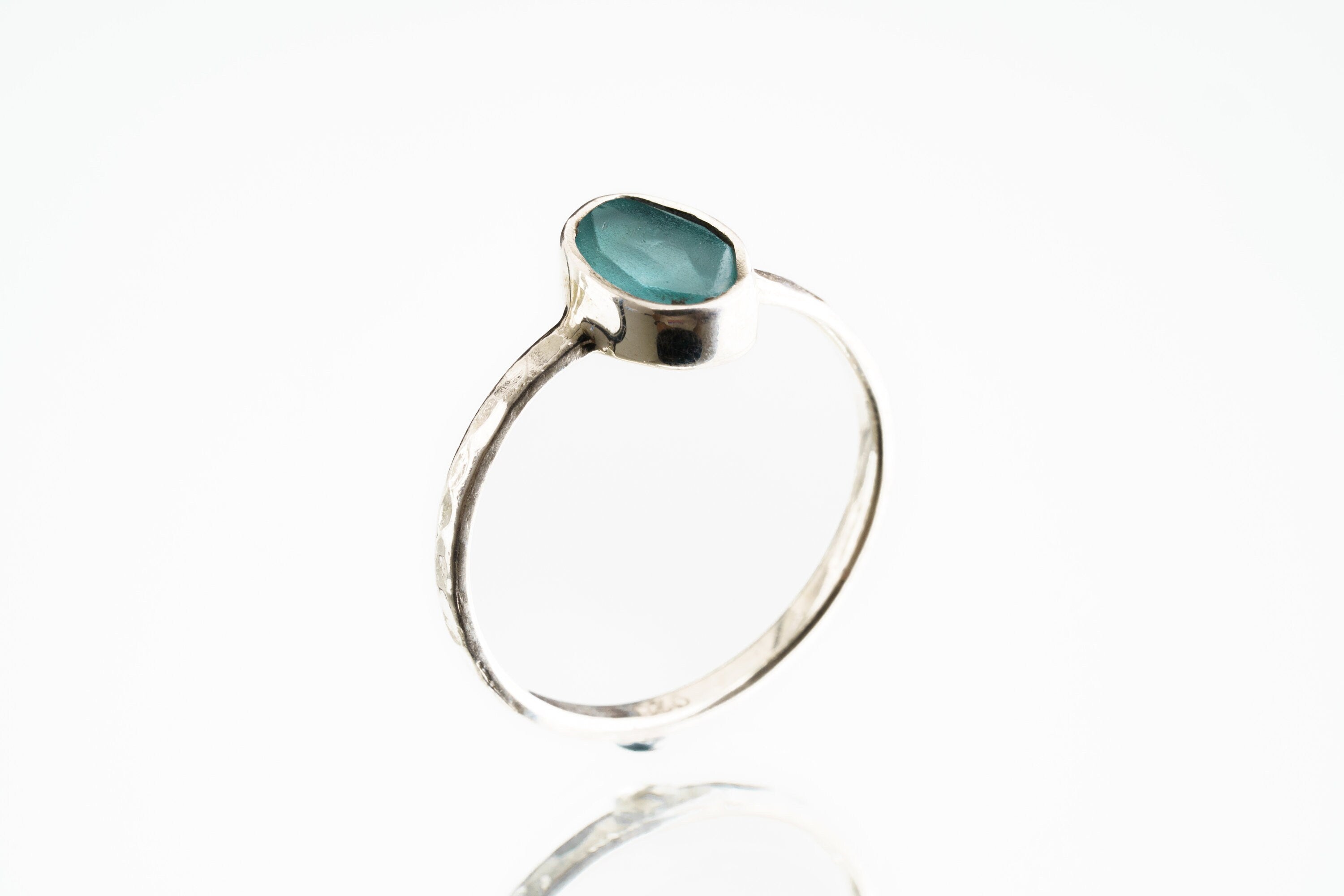 Rough Gem Blue Apatite Cabochon  -  Stack Crystal Ring - Size 5 1/2 US - 925 Sterling Silver - Thin Band Hammer Textured