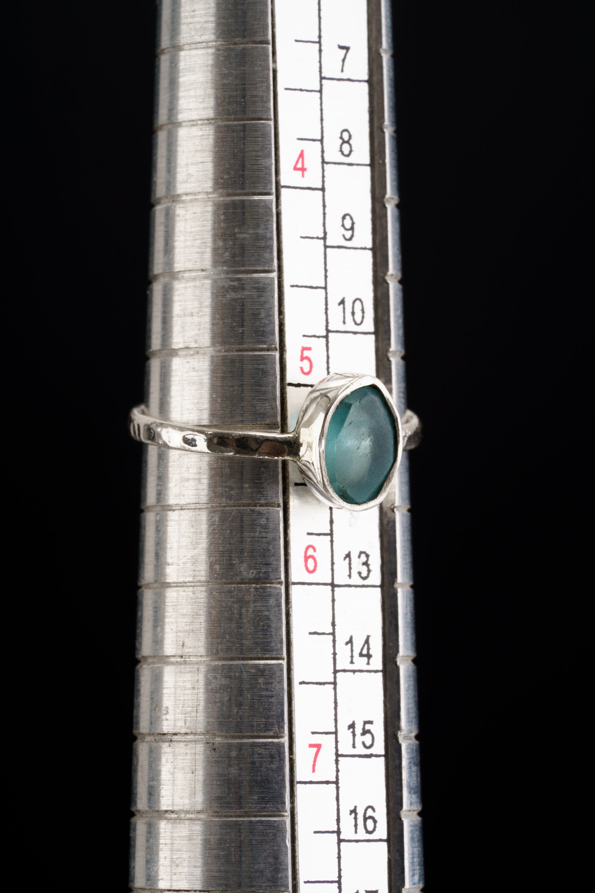 Rough Gem Blue Apatite Cabochon  -  Stack Crystal Ring - Size 5 1/2 US - 925 Sterling Silver - Thin Band Hammer Textured